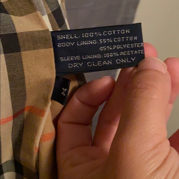 Authentic Burberry trench coat! - Picture 3 of 7